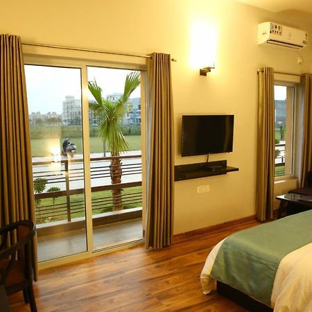 Anandam Clarks Inn Suites Vrindávan Kültér fotó