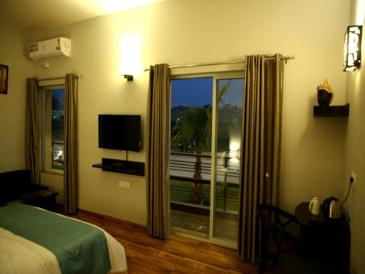 Anandam Clarks Inn Suites Vrindávan Kültér fotó